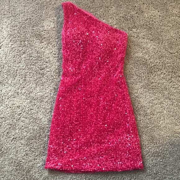 Pink Berlinnova Dress - Picture 2 of 4